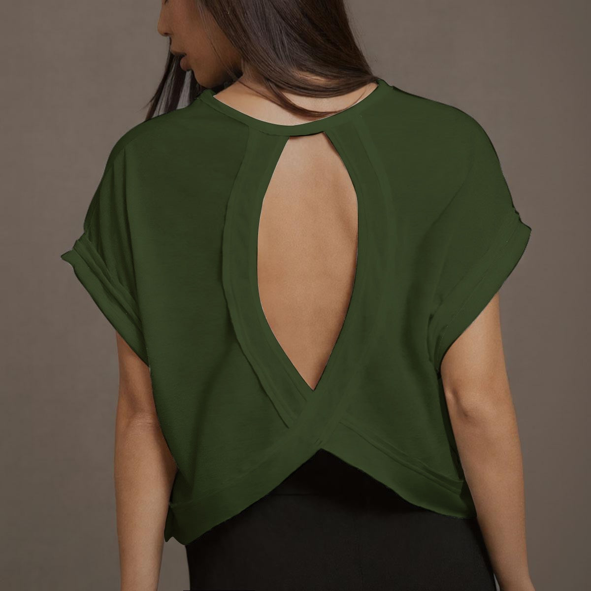 T-shirt croisé à dos ouvert – Style, confort et liberté de mouvement 💫 BLACK ROW